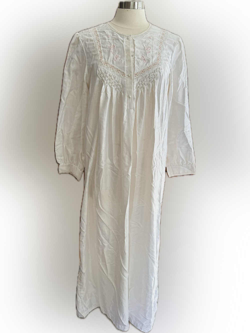 Vintage Barbizon Women’s White Button-Down Nightdress with Lace Yoke XLG